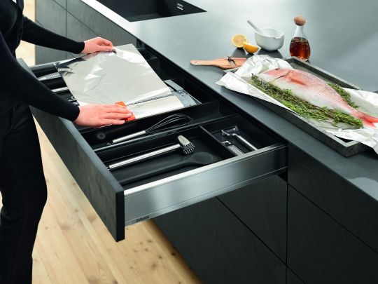 AMBIA-LINE Film & Foil Dispenser - Valemont Atelier